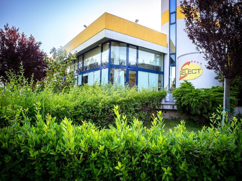 Hotel Select Atessa Exterior foto