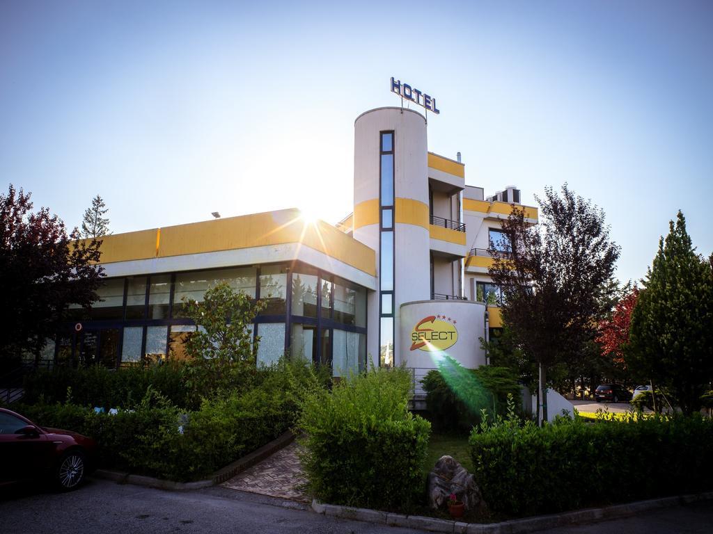 Hotel Select Atessa Exterior foto